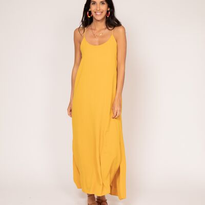 Long maxi dress with thin straps