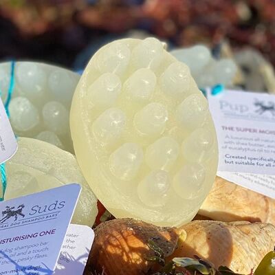 Massaging Anti-Stink Anti-Fox Poo Dog Shampoo Bar