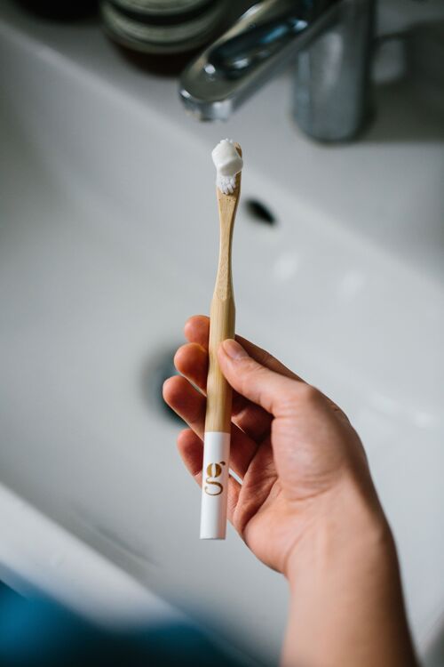 bamboo toothbrush (white)