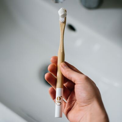 cepillo de dientes de bambú (blanco)
