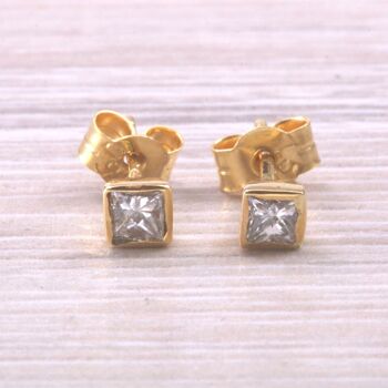 Boucles d'oreilles Pegasus Princess Cut Diamond Bezel Set Stud / Jaune 14k 3