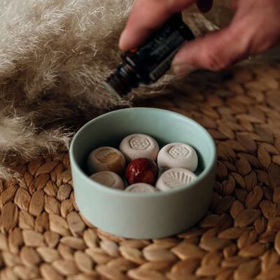 Ceramic diffuser for essential oils - in Mint bowl__