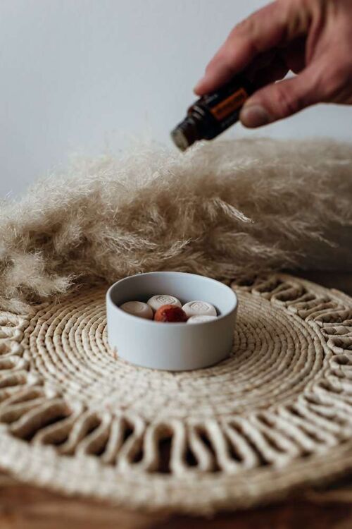 Ceramic diffuser for essential oils - in Chalk grey bowl__