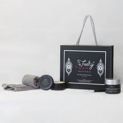 The Mineral Mud Sanctuary Pamper - Skincare Luxury Gift Set