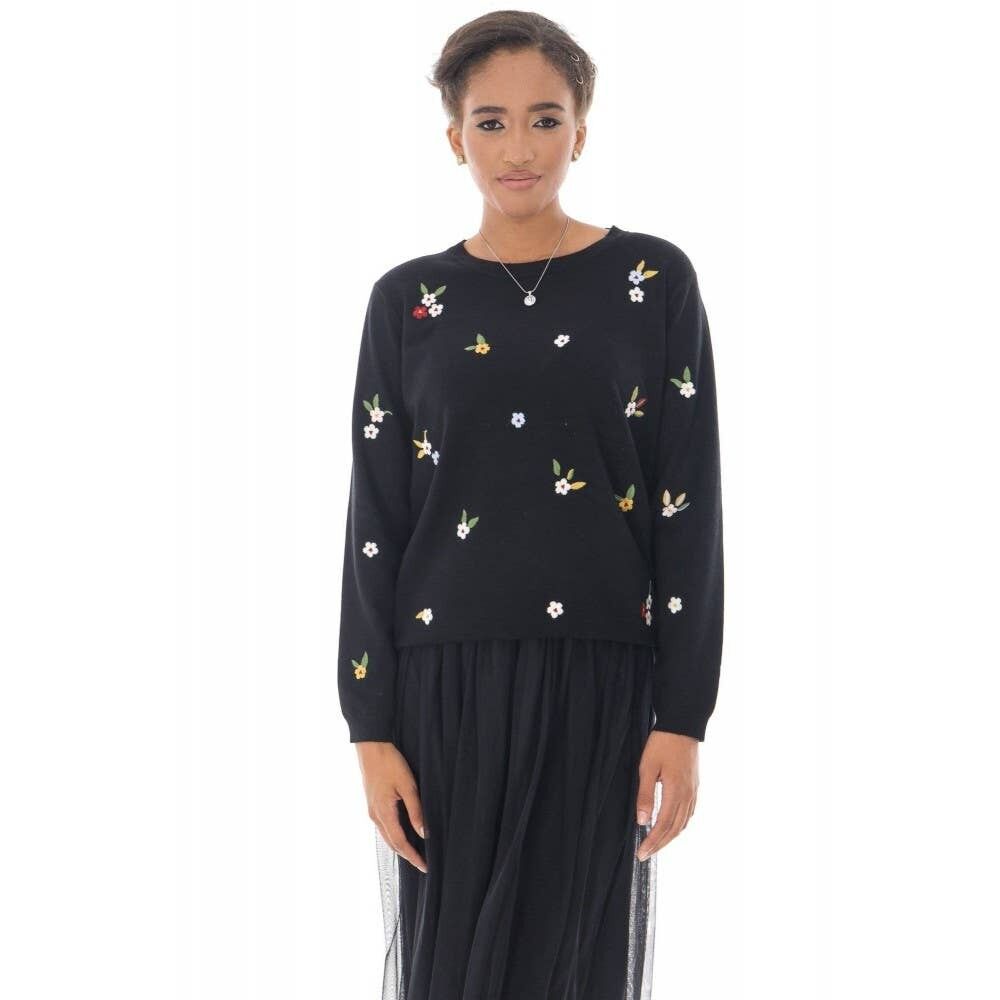 Un maglione lavorato a maglia fine, AimeliaBR2437, BR2439 in nero, beige