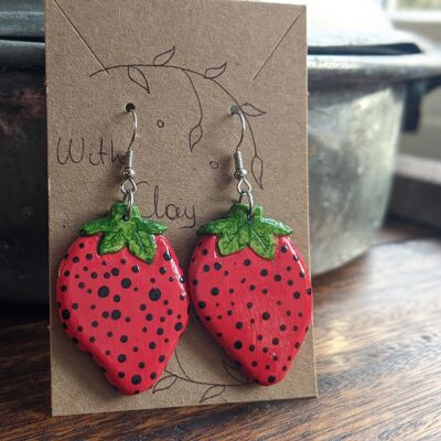 Boucles d'oreilles argile fraises