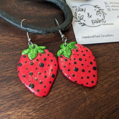 Pendientes de fresa, pendientes de frutas, pendientes de arcilla roja