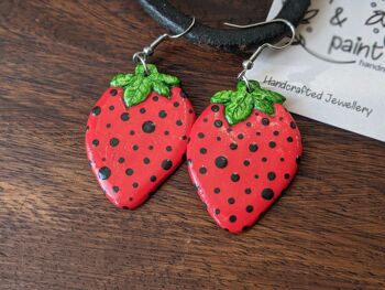 Boucles d'oreilles fraises, boucles d'oreilles fruits, boucles d'oreilles argile rouge 9