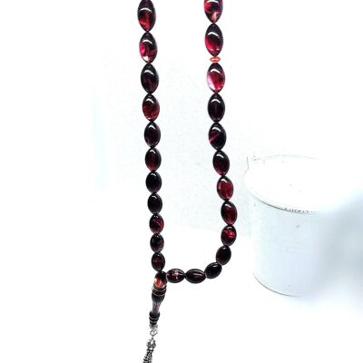 Perles de prière rouges et bordeaux, le long d'un pompon enduit d'argent UK870 / SKU649
