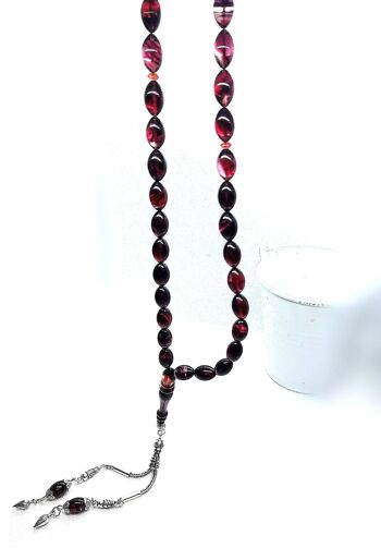 Perles de prière rouges et bordeaux, le long d'un pompon enduit d'argent UK870 / SKU649 1