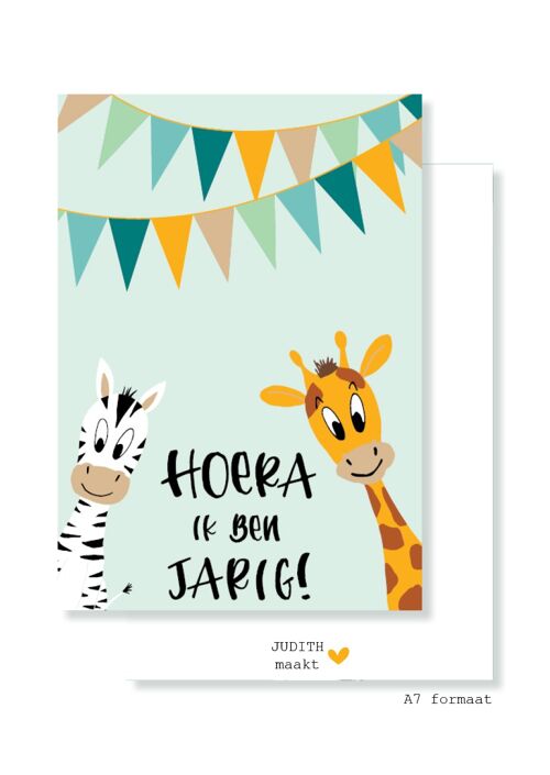 Kleine kaartje - Hoera ik ben jarig - Zebra & Giraffe met vlaggenlijn - lichtgroene achtergrond