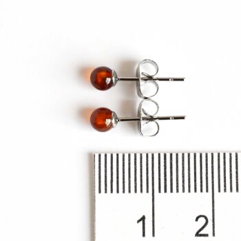 Boucles d'oreilles clous en cornaline 4 mm 3