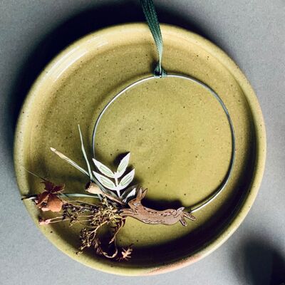 Hare Small Wreath