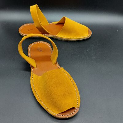 Abarcas, sandali tradizionali delle isole del Mediterraneo (Minorca)-Realizzati in pelle scamosciata impermeabile-100% materiali naturali. Opplav Abarcas.(Colore zucca-arancione)
