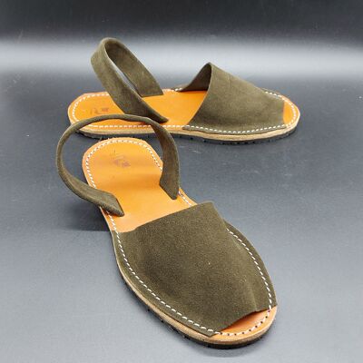 Abarcas, sandali tradizionali delle isole del Mediterraneo (Minorca)-Realizzati in pelle scamosciata impermeabile-100% materiali naturali. Opplav Abarcas.(Colore verde scuro)