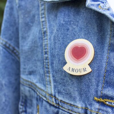 Magnetic brooch - Love - (made in France) in Birch wood
