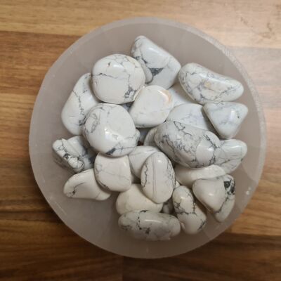 White Howlite Tumbled Stones, Howlite Crystals, Tumbled White Howlite, Natural Howlite Tumblestones, Healing Crystals, Spiritual Stones - 5x