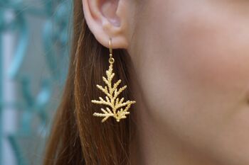 Boucles d'oreilles pendantes et gouttes Juniper Mountain pour femme Plaqué or 14 carats sur/ou argent sterling à partir d'une feuille de cyprès 1