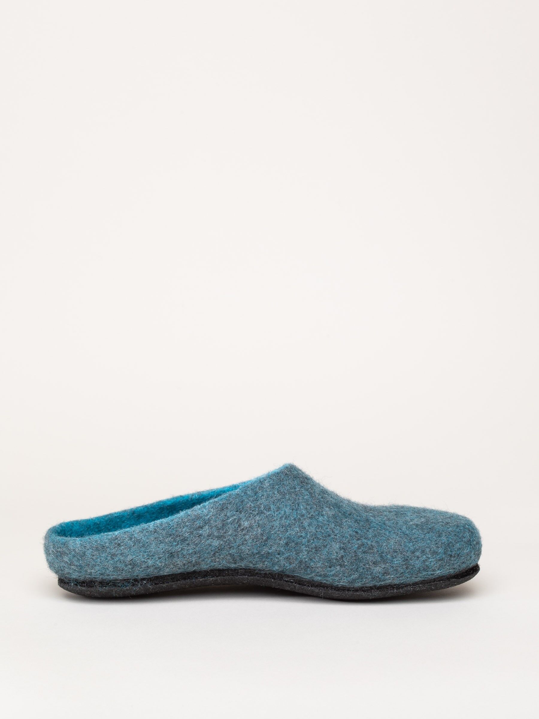 Buy wholesale Magicfelt felt slippers AN 709 Waterstone 43 46