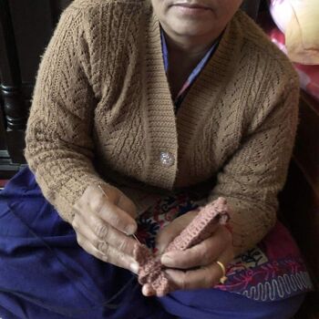 porte-clés durable teckel Jackie / pendentif de sac chien en coton biologique - marron - crocheté à la main au Népal - porte-clés pour chien au crochet 5