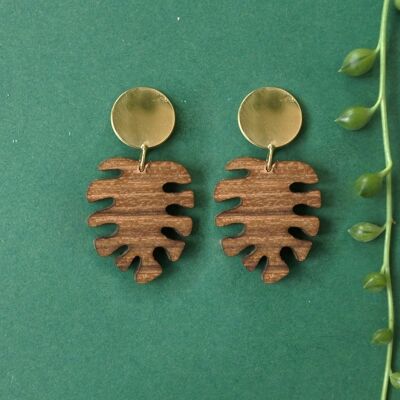 Wooden earrings monstera