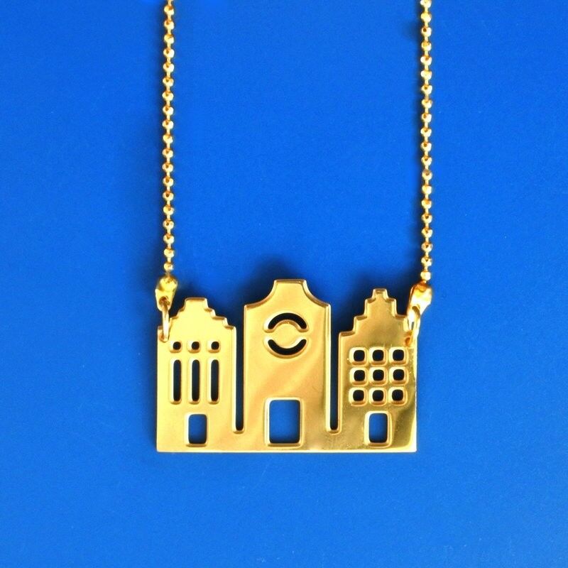 Der Kanal beherbergt eine goldene Halskette