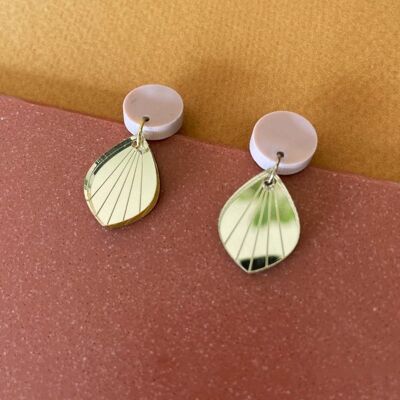 Recycled plastic earrings shell