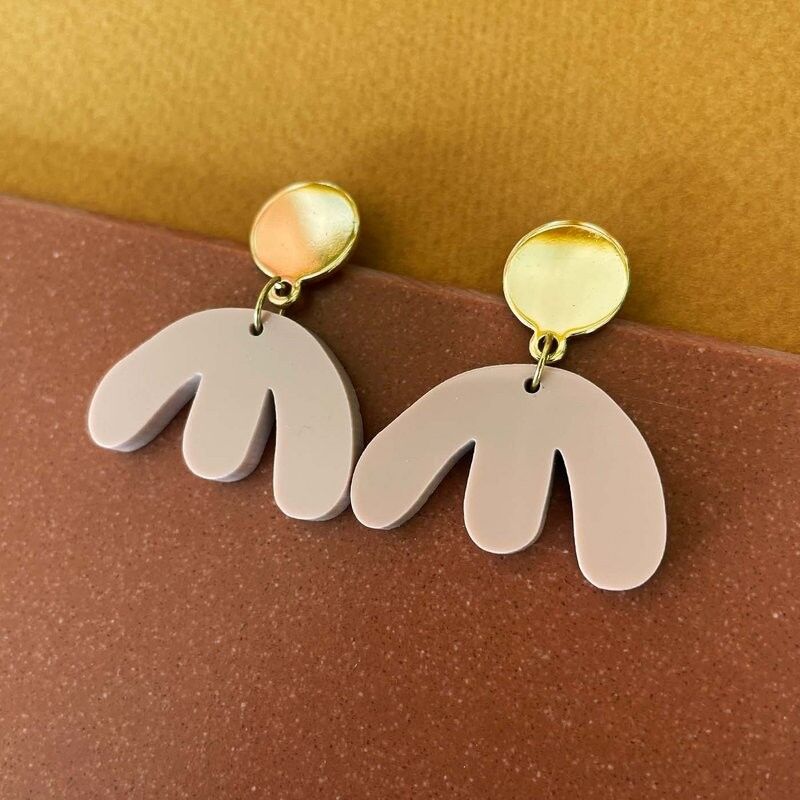 Orecchini matisse in plastica riciclata rosa