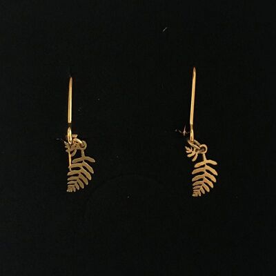 Leaf golden earrings