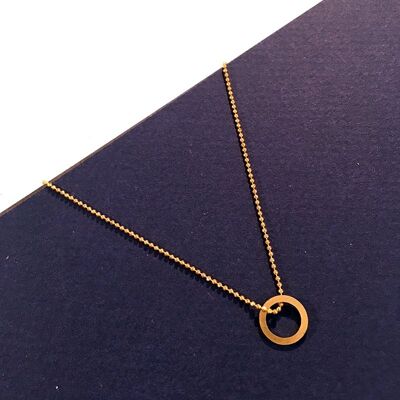Circle golden necklace