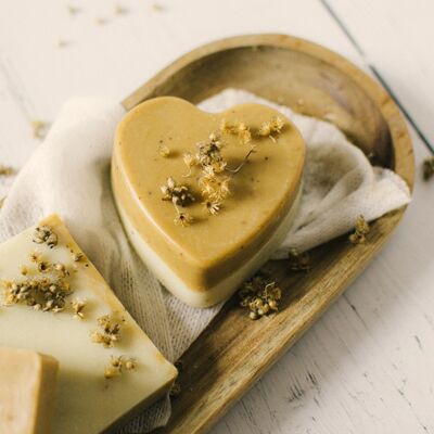 Exfoliating "Heart" soap cold saponified with coffee and lemony litsea "Coffee scrub"