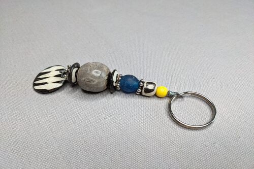 Bunter Schlüsselanhänger aus afrikanischen Perlen "Pumba"