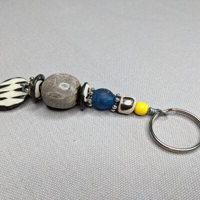 Bunter Schlüsselanhänger aus afrikanischen Perlen "Pumba"