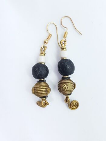 Boucles d'oreilles perles nobles en verre, pierre, laiton "Happy Marrakech" - laiton perle noire 1