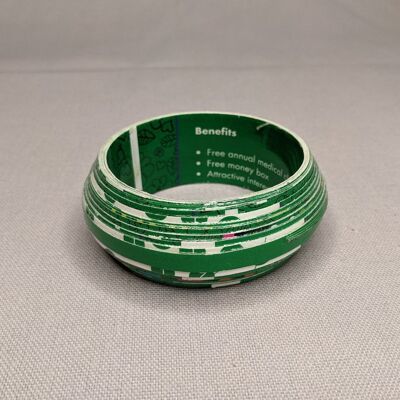 Sustainable Plain Paper Bracelet "Miriam Makeba" - Green - Handmade in Africa