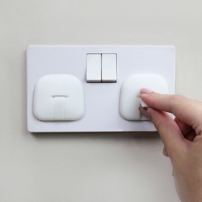 Socket cover for UK plugs