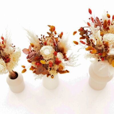 Gaia dried flower bouquet (available in several sizes)