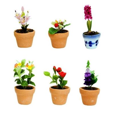 Dollhouse accessory flower pot