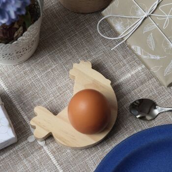 4 coquetiers en bois - décoration de Pâques de haute qualité - parfait pour le brunch et le petit-déjeuner - décoration de table pour Pâques - motif œuf de poule - set 1 5