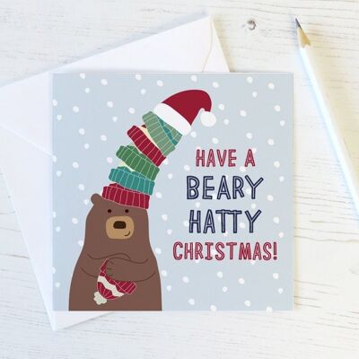 Cartolina di Natale divertente con orsetto - Beary Hatty Christmas!