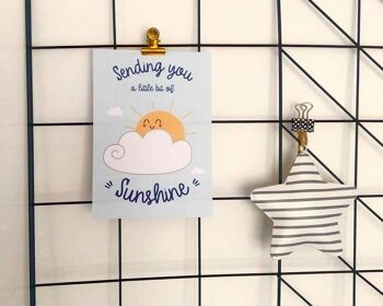 Envoi de Sunshine Postcard / notecard / mini print - envoyez un sourire à un ami ! Avec le complément Happy Sun Sticker assorti - Carte et autocollant (2,10 £) 2