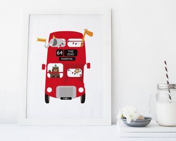 Red London Bus Zoo Animal Impression personnalisée personnalisée pour enfants ou bébés - Fait un excellent cadeau de baptême / baptême ou décoration murale de chambre d'enfant - Monté 30x40cm (25,00 £) 2