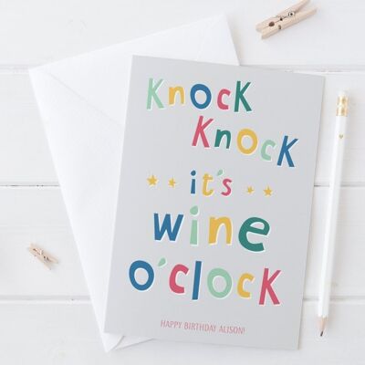 Lustige Geburtstagskarte – Knock Knock It's WINE O'Clock – personalisiert – Partyeinladung – personalisiert – individuell – große Karte – UK