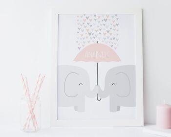Elephant Nursery Print - 4 couleurs - impression personnalisée - chambre d'enfant minimaliste - cadeau bébé fille - cadeau bébé garçon - cadeau de baptême - Royaume-Uni - Impression encadrée blanche (60,00 £) Bleu bébé 1