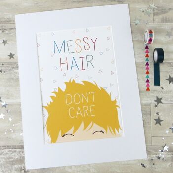 Décoration de chambre d'enfant 'Messy Hair Don't Care' - Impression A4 non montée (£ 18.00) Rouge 4
