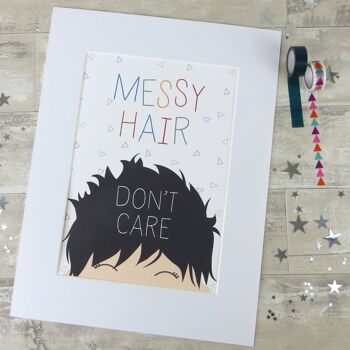 Décoration de chambre d'enfant 'Messy Hair Don't Care' - Impression A4 non montée (£ 18.00) Rouge 5