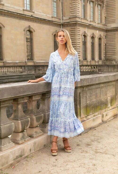 Robe longue à imprimé fleuri boutonnée devant et col V