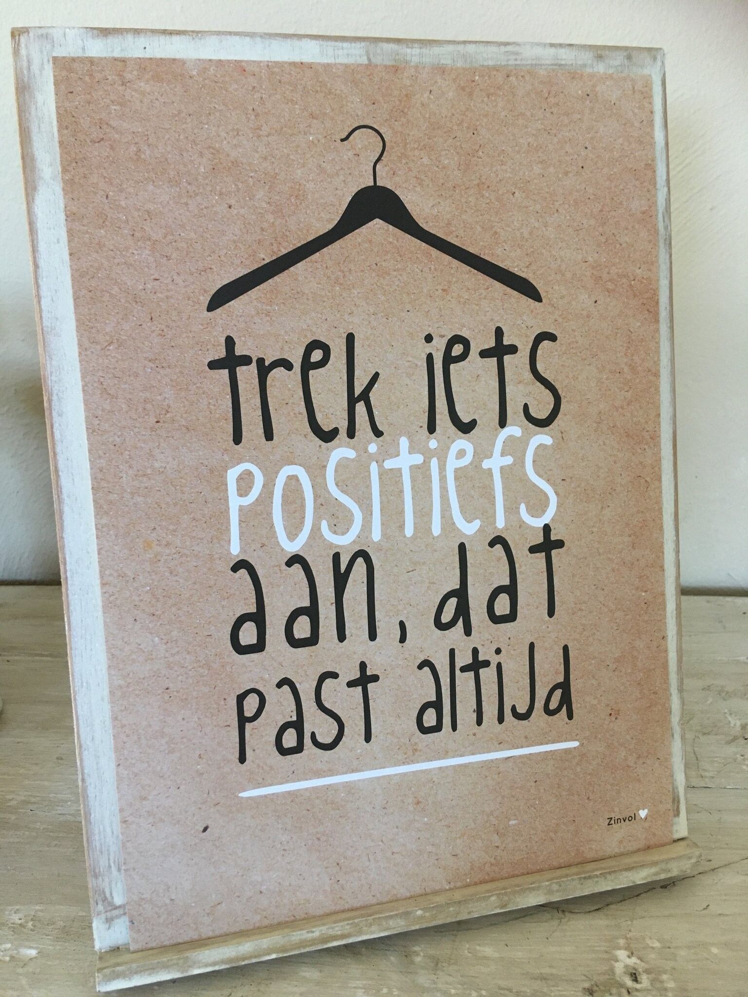 Wall Phrases - Attract something positive that always fits