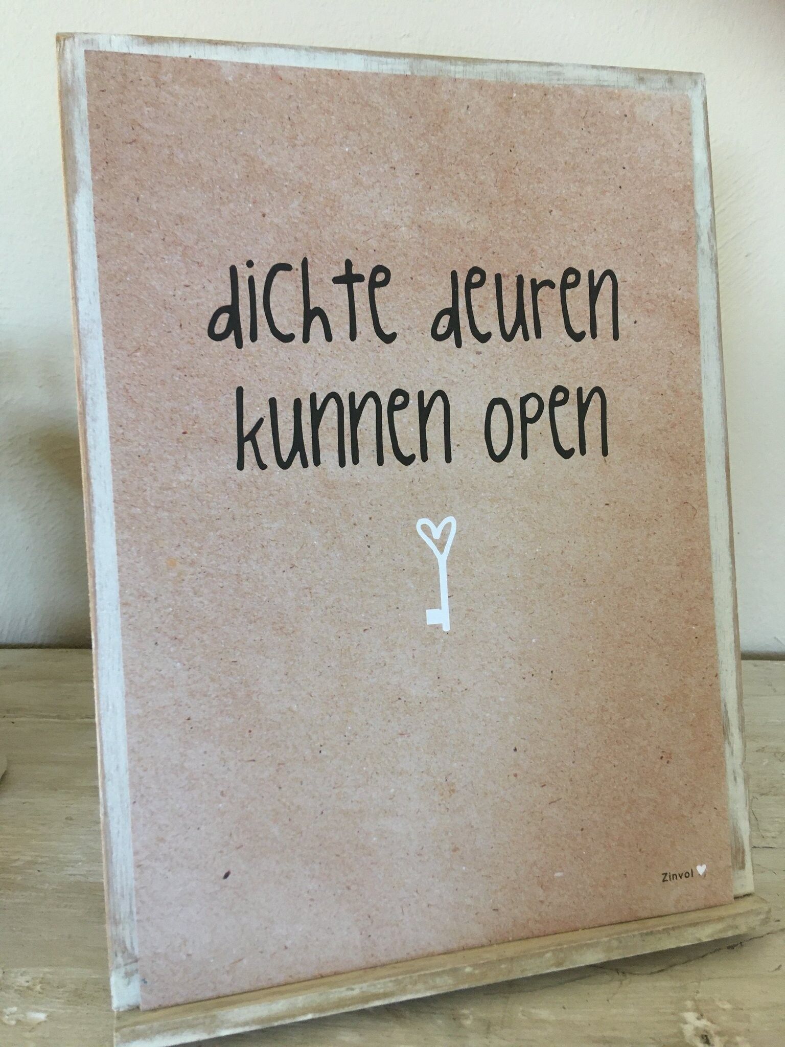 Frasi sul muro - Le porte chiuse possono aprirsi