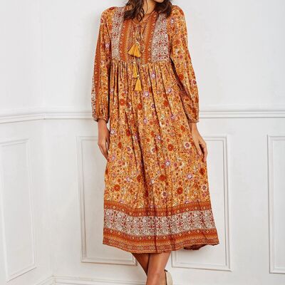 Langes Kleid mit orangefarbenem Bohème-Print und Pompons